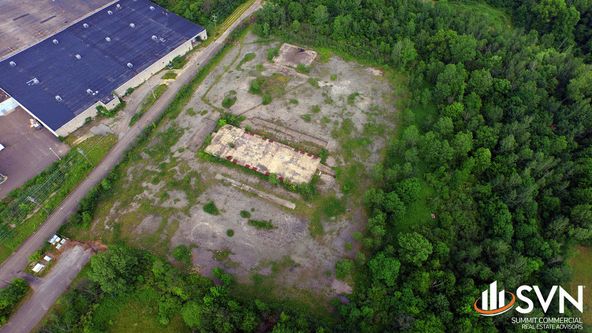 1477 North Road SE, Niles, OH 44446